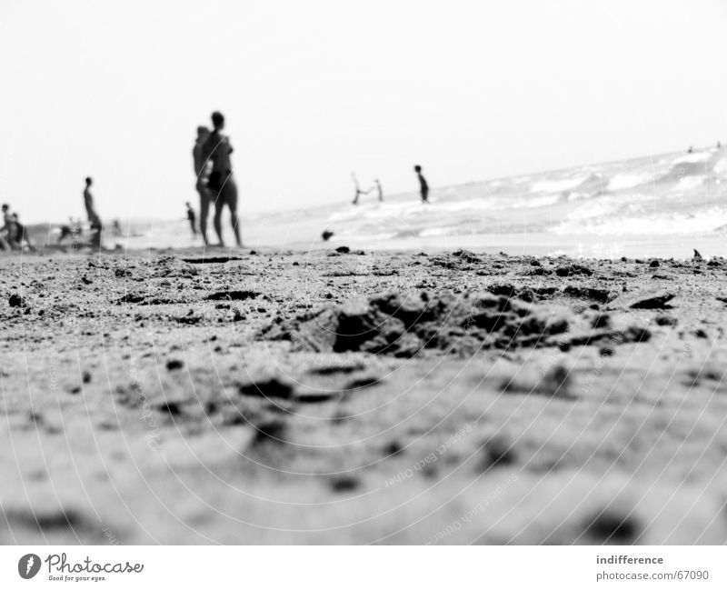 Black Beach Strand Sommer Mensch wave Sand black white sea