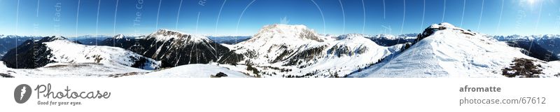 360° Berge Ferne Winter Schnee Berge u. Gebirge Wintersport Skipiste Landschaft Wolkenloser Himmel Horizont Sonne Schönes Wetter Alpen Gipfel
