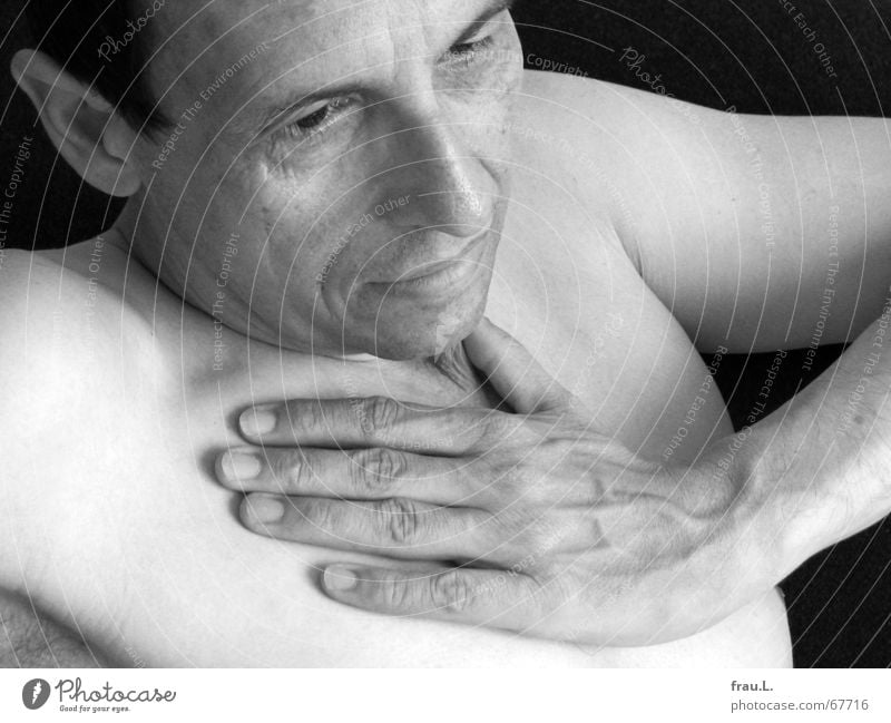 erschöpft Marathonläufer Mann Oberkörper Hand nackt Achsel Brustwarze kaputt leer Brustkorb Senior alt sensibel Fünfziger Jahre Mensch Gefäße anlehnen Sportler