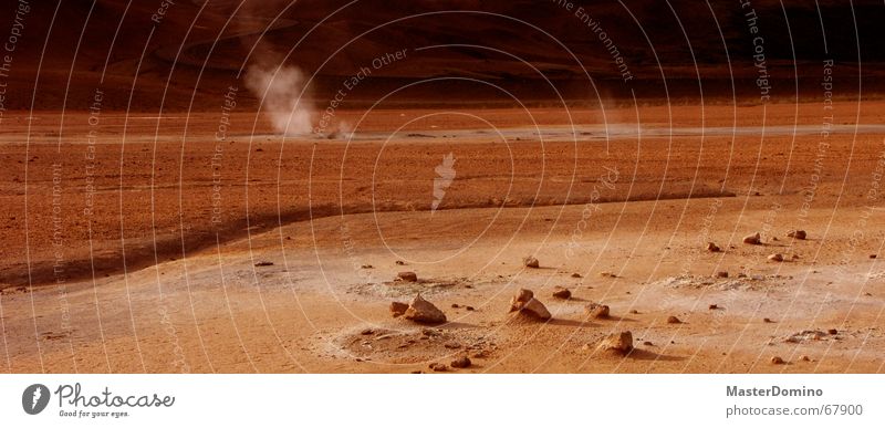 Marsstraße Planet Marslandschaft rot Stein Geröll Schwefel Raumfahrt Außenaufnahme Wüste Weltall Felsen Sand Bruchstück Wasserdampf Rauch lebensfeindlich Himmel