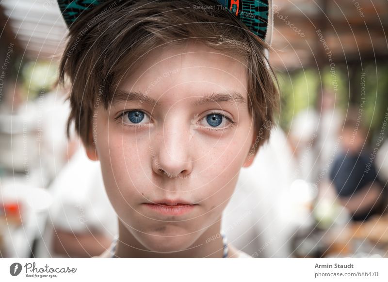 Porträt mit Basecap Lifestyle Mensch maskulin Jugendliche Kopf 1 8-13 Jahre Kind Kindheit Schirmmütze beobachten Denken Coolness dünn Freundlichkeit schön