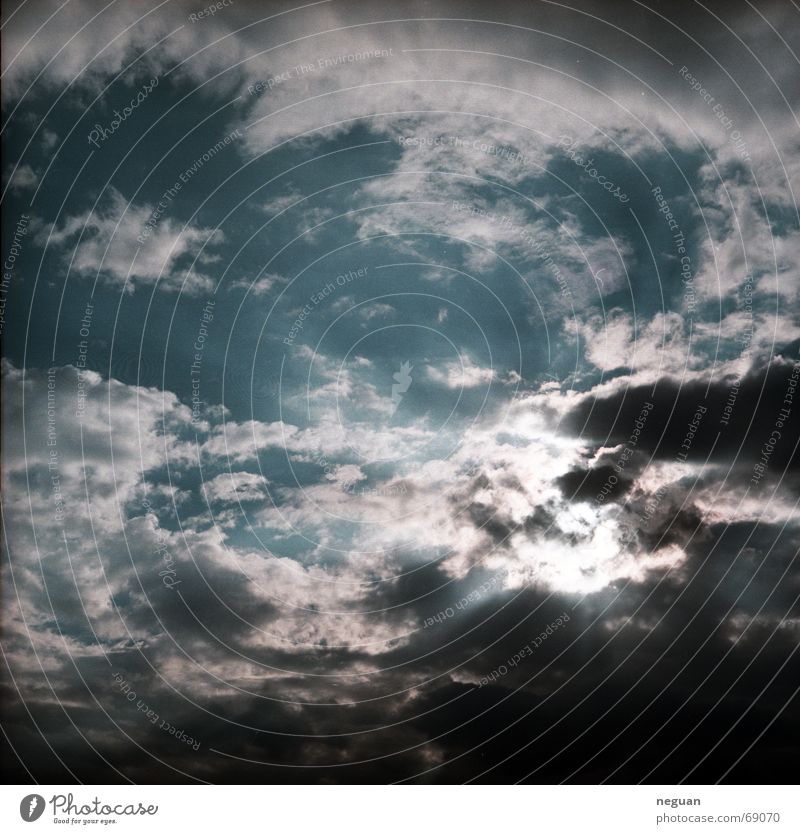 lichtwolken Wolken türkis Licht Beleuchtung Himmel Sonne Strukturen & Formen Kontrast