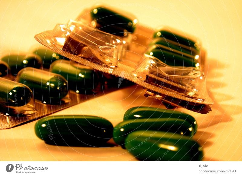 Dopingverdacht Radrennen grün Rauschmittel Gesundheitswesen ungesetzlich Physik orange Wärme Tablette