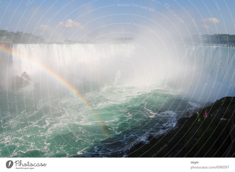 Niagara Fälle I Wasser Himmel Sommer Fluss Wasserfall Geschwindigkeit Regenbogen Horseshoe Falls Kanada USA Weltkulturerbe Ausflugsziel Gischt spritzen
