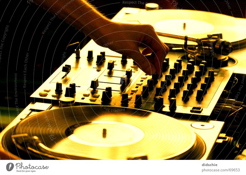Dj-Set Disco Diskjockey liegen Schallplatte Plattenspieler turntables Plattenteller