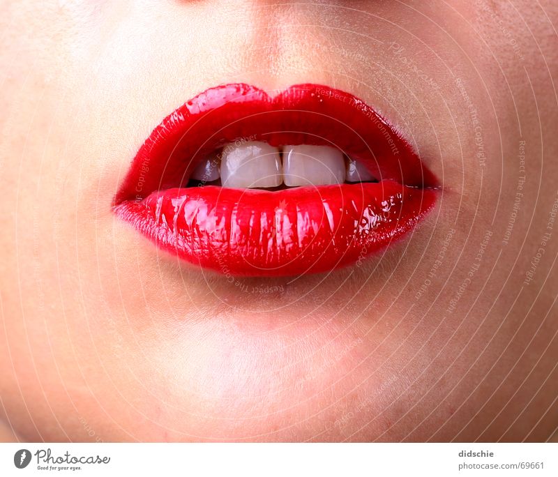 Glossy Red Lips Lippen lasziv lips lipstick red roter mund Zähne