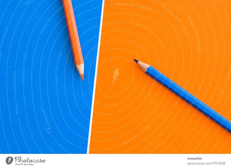orangefarbene und blaue Bleistifte Bildung Wissenschaften Schule lernen Studium Student Arbeit & Erwerbstätigkeit Beruf Büroarbeit Erfolg sprechen Werkzeug
