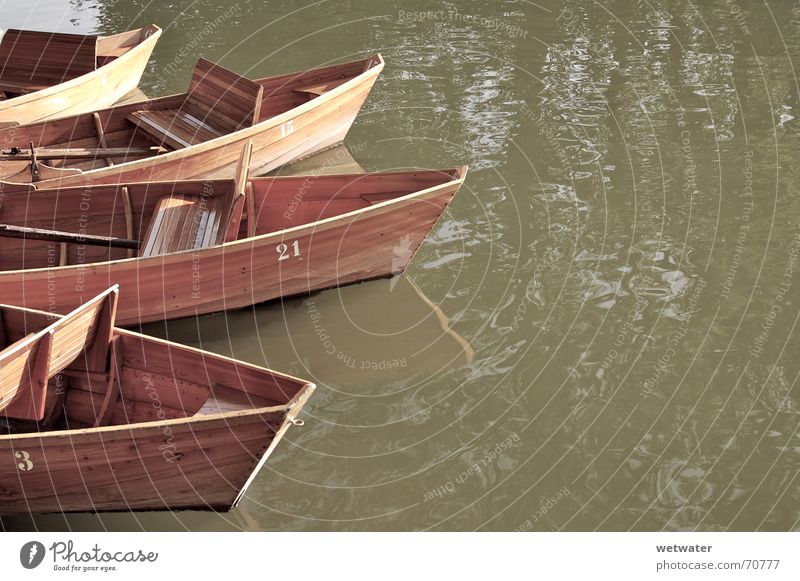 Sepia Boote Wasserfahrzeug Holz Sommer braun Romantik boat water reflection reflektion wooden Bank brown romantic