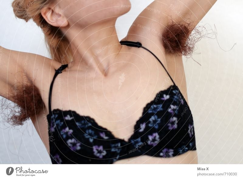 Wildwuchs :-D schön Körperpflege Haare & Frisuren Haut Mensch feminin Frau Erwachsene Brust Arme 1 18-30 Jahre Jugendliche Unterwäsche brünett langhaarig Locken