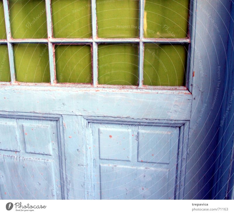 tuer Holz Eingang Quadrat Fenster blau-grün Farbe alt streichen Glas glas- holz
