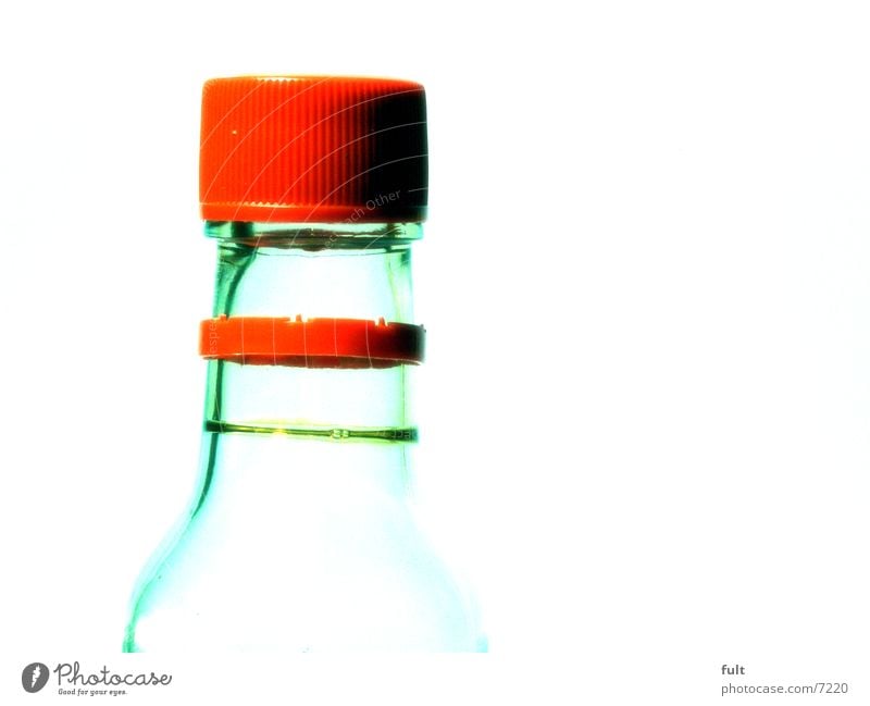 flasche Flaschenhals durchsichtig geschlossen Getränk Dinge Verschluss Gully Glas Klarheit Kunststoff Kreis tranzparent genießen Strukturen & Formen Gefäße