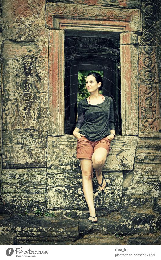 Angkor feminin Junge Frau Jugendliche Erwachsene 1 Mensch 18-30 Jahre Angkor Thom Palast Ruine Tempel Sehenswürdigkeit schwarzhaarig ästhetisch elegant exotisch