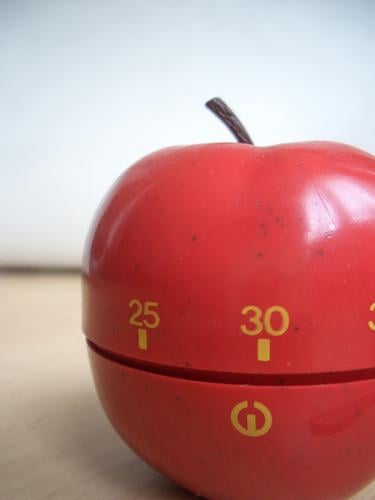Die Zeit läuft ab Ziffern & Zahlen 30 rot eieruhr 25 Apfel