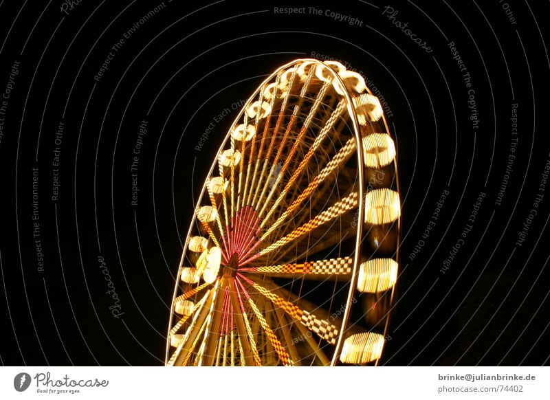 Das Rad dreht sich wieder III Jahrmarkt Riesenrad Aussicht Nacht Licht Beleuchtung wonder wheel Bewegung Freude