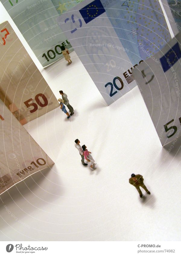 Schöne Eurowelt Aktien Altersversorgung Billig Einkommen Steigung Europa Kapitalwirtschaft Kredit Frau Geld Geldscheine Hintergrundbild Kies Geschäftsleute Mann