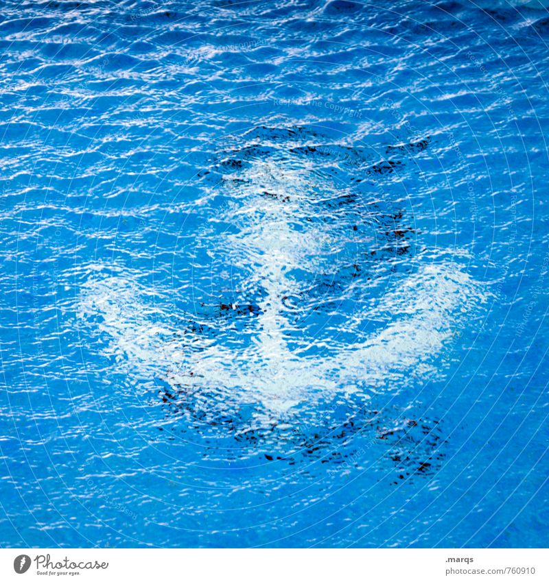 vor Anker Abenteuer Urelemente Wasser Zeichen blau weiß Sicherheit Halt Wellen Wellengang maritim Farbfoto Außenaufnahme Nahaufnahme abstrakt Muster