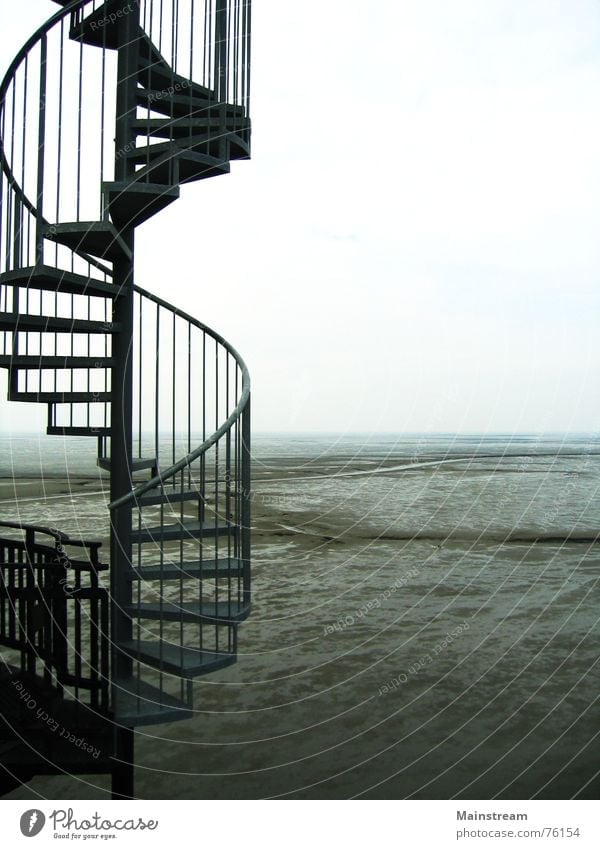 Treppe zum Meer Wendeltreppe Horizont Wasser Wattenmeer Architektur