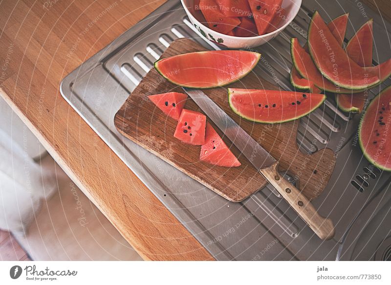 wassermelone Lebensmittel Frucht Wassermelone Messer Schneidebrett Häusliches Leben Wohnung Küche Küchenspüle einfach frisch Gesundheit lecker natürlich süß