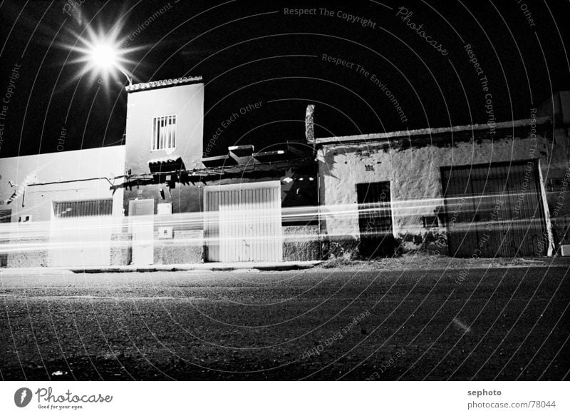 Übernächtigtes Pozo Nacht Spanien Gran Canaria Haus dunkel Lampe lang Zeit ruhig Ausdauer Linie Stimmung Rauschen Fenster Garage Stern (Symbol) Sternschnuppe