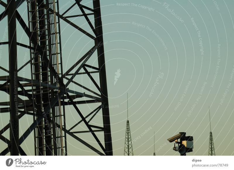 Turmwächter Sender Sendemast Mobilfunk Digital-Fernsehen Überwachungskamera Überwachungsstaat Fernsehsender Rundfunksender Überwachungsgerät überwachen