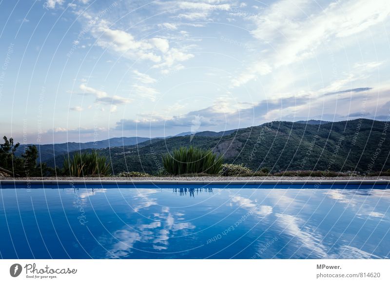 pool Natur Landschaft Wetter Schönes Wetter Wärme Oase Schwimmen & Baden Schwimmbad Wasser Rhône-Alpes Region Frankreich blau Wald Hügel Farbfoto Außenaufnahme