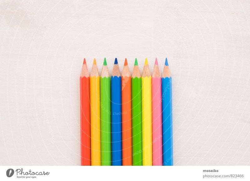 Bleistifte Schule Studium Arbeit & Erwerbstätigkeit Beruf Büroarbeit Kunst Schreibstift zeichnen hell blau gelb grün rosa rot weiß Farbe Idee innovativ