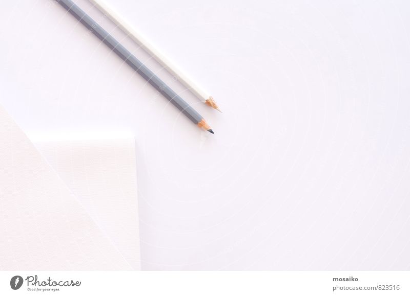 weißer Schreibtisch Lifestyle kaufen Design schön Tisch Hochzeit Bildung Schule Arbeit & Erwerbstätigkeit Büroarbeit Kunst Mode Papier Schreibstift modern grau