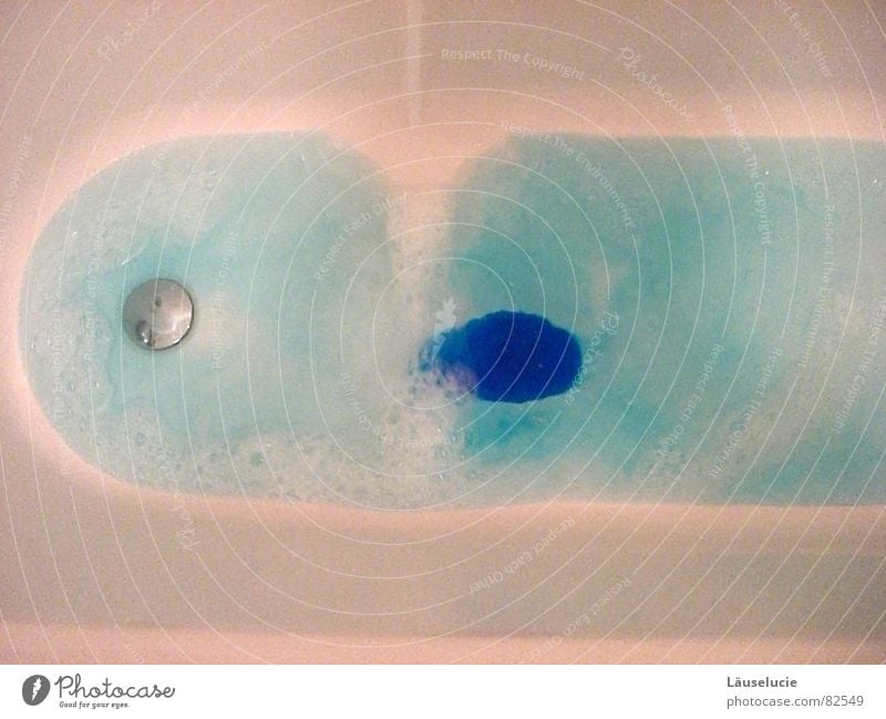 badetag! Badewanne Kapitän Schaum heiß weiß blau Wasser Badeschaum