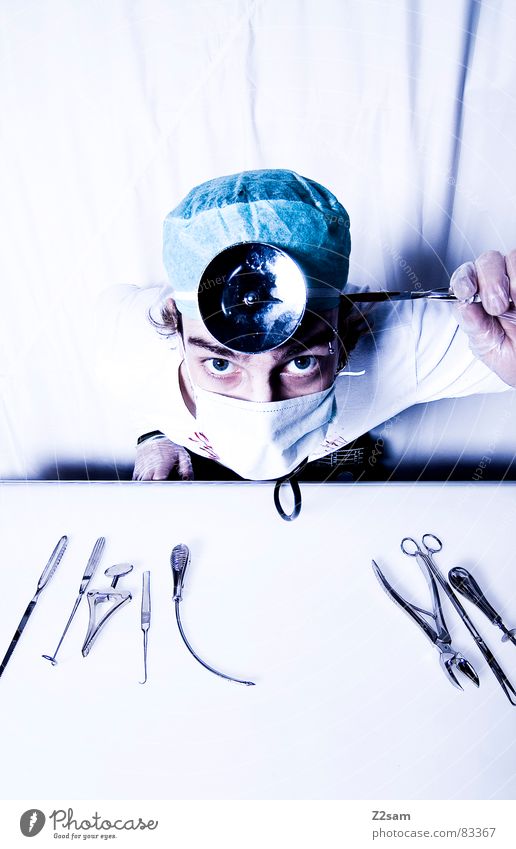 doctor "kuddl" - sui Zange klemmen Arzt Krankenhaus Chirurg Skalpell Gesundheitswesen Mundschutz Spiegel Handschuhe Operation Werkzeug Angriff Auge geradeaus