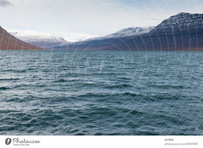 Arktische Landschaft in Grönland Sommer Meer Insel Schnee Berge u. Gebirge Umwelt Natur Erde Wolken Herbst Klima Bootsfahrt Coolness natürlich Gefühle intensiv