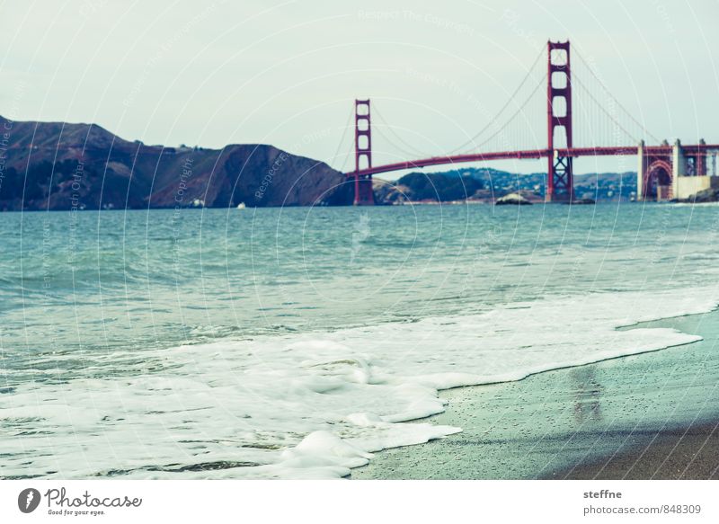 What's Golden Landschaft Schönes Wetter Wellen Küste Strand Meer Pazifik San Francisco USA Sehenswürdigkeit Wahrzeichen Golden Gate Bridge ästhetisch