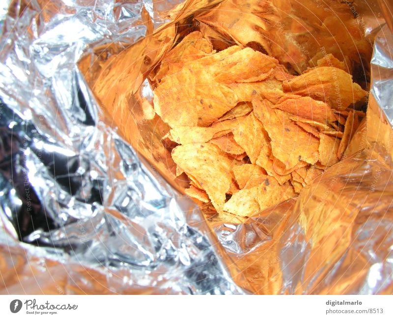 chipstüte salzig Fett Fernsehen glänzend Kräuter & Gewürze Ernährung Mikrochip Scharfer Geschmack couchpotato Metall orange