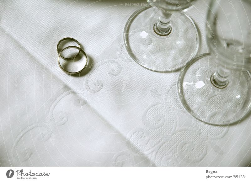 Wedding Anlass Hochzeit Ehe Vertrauen außergewöhnlich Versprechen Liebe gute tage schlechte Tage wedding Kreis Glas Metall