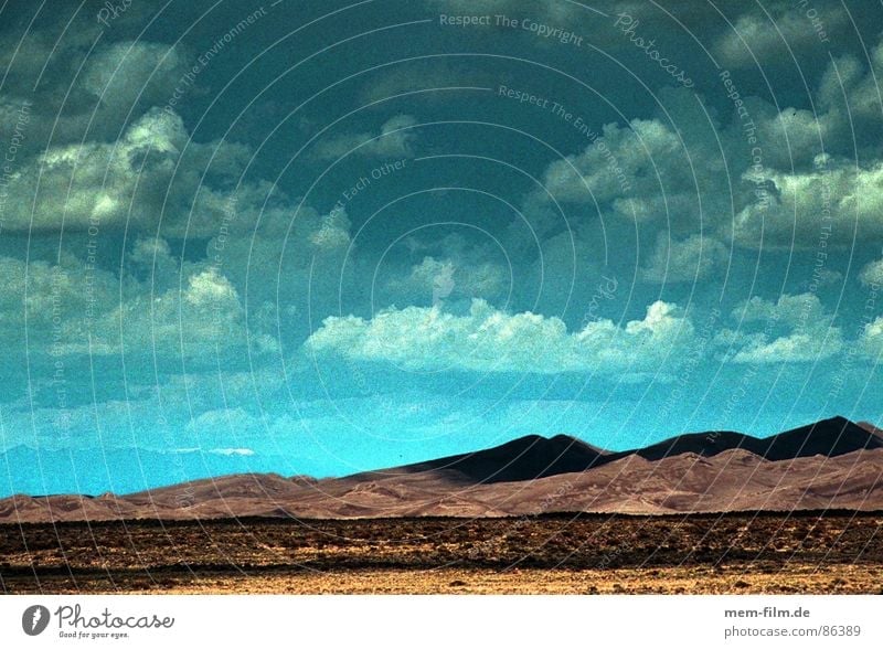 wüstenhimmel Himmel Steppe Utah Wolken dunkel USA Regen Amerika Licht Ödland Sonne Dürre Physik Umwelt heizen Natur Wüste Afrika Erde Sand sky dühnen blau