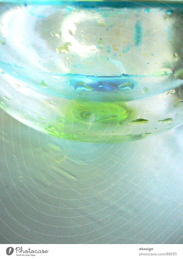 glasgrün das nächste durchsichtig leicht Durchblick Einblick Küche mehrfarbig Material Reflexion & Spiegelung Design frisch Kunst Gastronomie Schifffahrt blau
