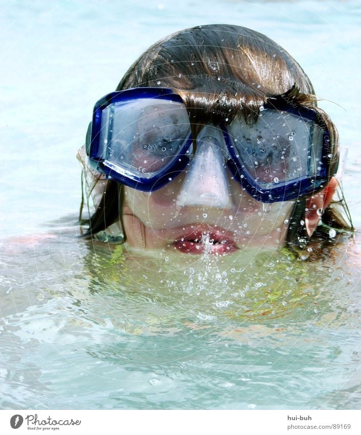 Luftholen tauchen Taucherbrille Brille atmen Sauberkeit spucken Ferien & Urlaub & Reisen kleben nass Physik Sauerstoff auftauchen Wassersport Klarheit Freude