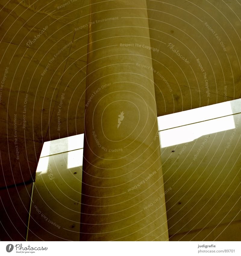 P-Säule Beton Licht München rund eckig Gebäude Kunstausstellung Eingang Geometrie modern pinakothek der moderne Schatten Baustelle Stadt Strukturen & Formen