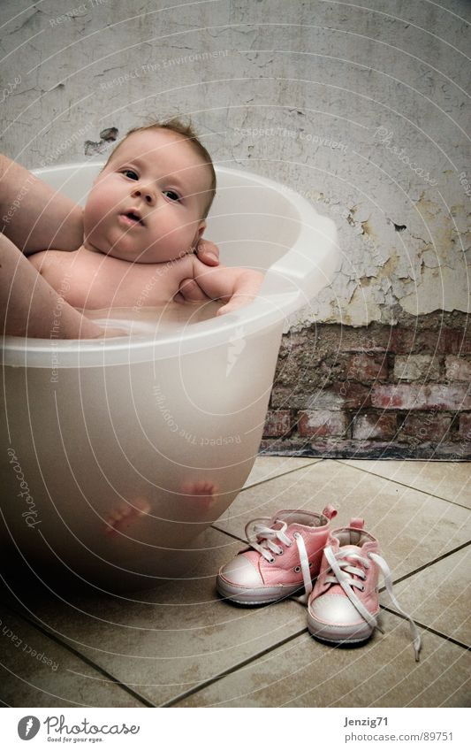 Ich laß' Baden. Baby Kind Kleinkind Schuhe Badewanne Körperpflege Erholung Wellness Waschsalon Schwimmen & Baden Badeeimer relaxe chill Waschen