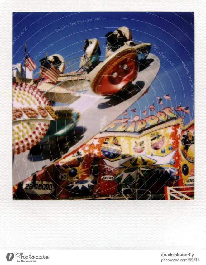 woooosh Jahrmarkt Karussell drehen schwindelig kreisen Luft Spielen Himmel blau Polaroid Freude fliegen