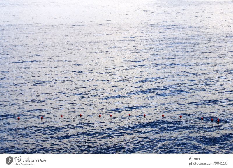 Trennlinie Sommerurlaub Strand Meer Wasser Küste Mittelmeer Luftballon Boje Schwimmer (Angeln) Zeichen Ornament Kugel Linie Schwimmen & Baden Unendlichkeit