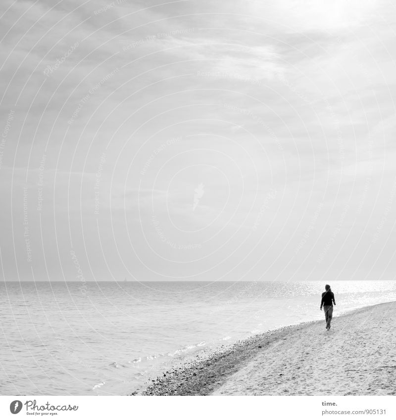 Seelenbalsam feminin 1 Mensch Sand Wasser Wolken Horizont Sonnenlicht Schönes Wetter Küste Strand Ostsee Erholung gehen einfach hell maritim Glück Zufriedenheit