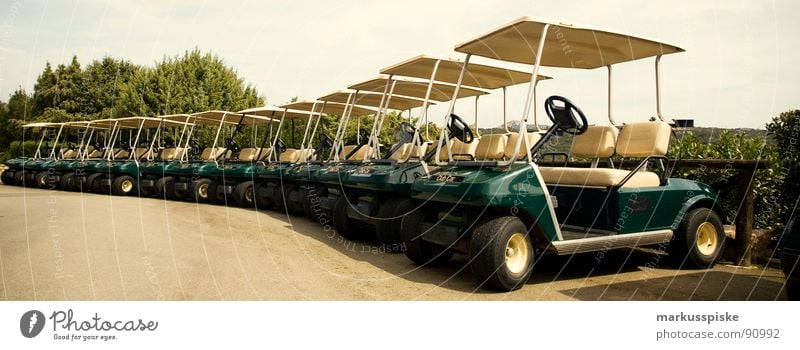 club car Fahrzeug elektronisch Mobilität Golfplatz Club Motor Sommer Dach gefährt Reihe anzahl cart zweisitzer verhaften Rasen Sonne Buggy (Motorrad)