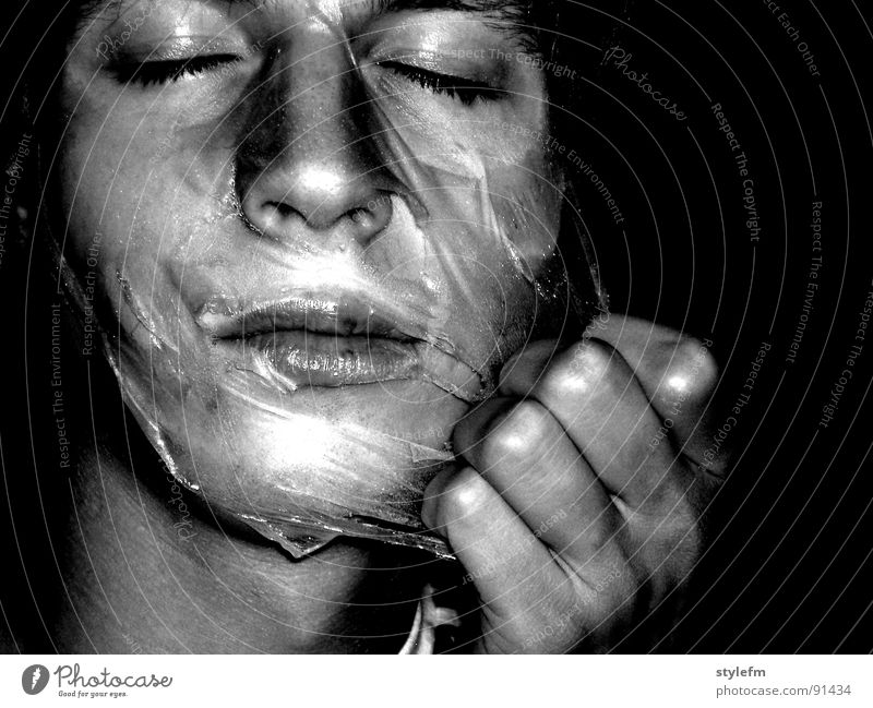 Schönheitsmaske? glänzend Oval schwarz Hintergrundbild weiß Hand Konzentration durchsichtig Neuanfang Jugendliche Porträt Vor dunklem Hintergrund Wissenschaften