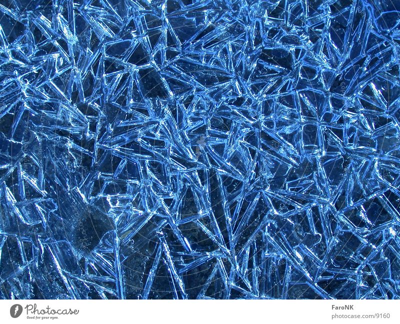 Eiskristalle Makroaufnahme Nahaufnahme Kristallstrukturen blau Wasser