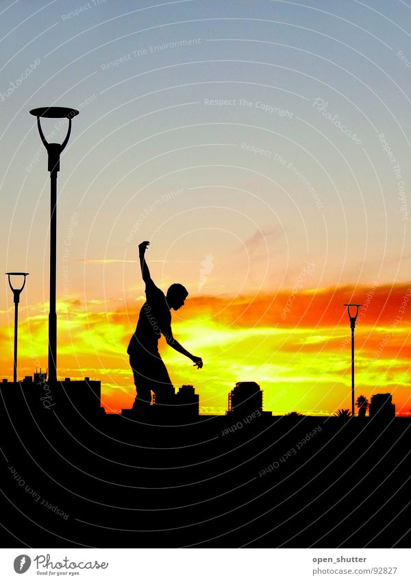 sunset skater Sonnenuntergang Skateboarding Zufriedenheit Spielen Sommer Kapstadt lights Silhouette