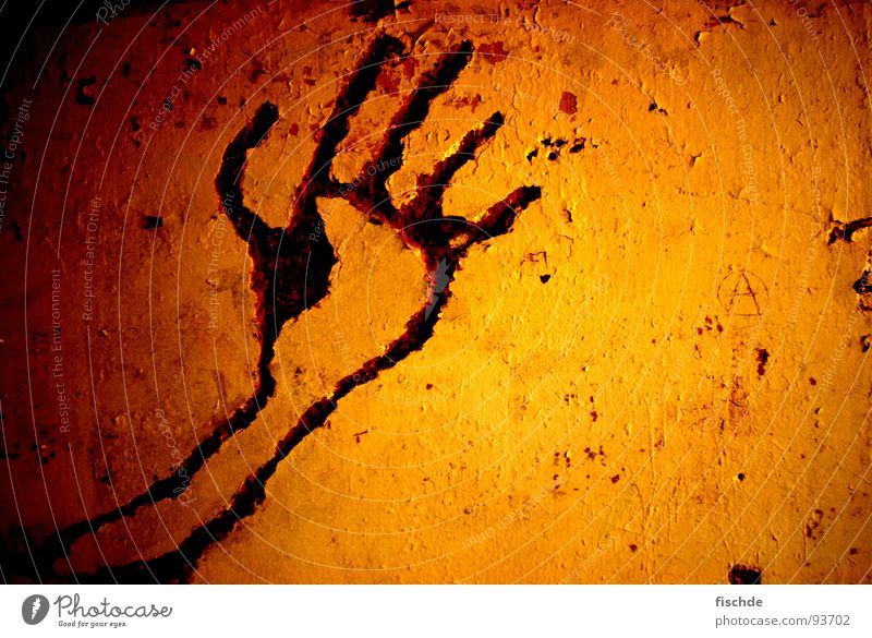 Höhlenmalerei Felszeichnungen Feuerschein Hand dunkel rot Finger Bildhauerei Physik Wand Putz Heilstätte Urzeit Neandertaler Vergangenheit verfallen Brand Arme