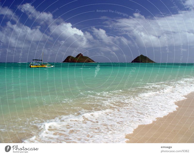 Lanikai Beach / Hawaii Meer Strand Wasserfahrzeug Wolken Wellen Ferien & Urlaub & Reisen Insel Himmel blau exotisch