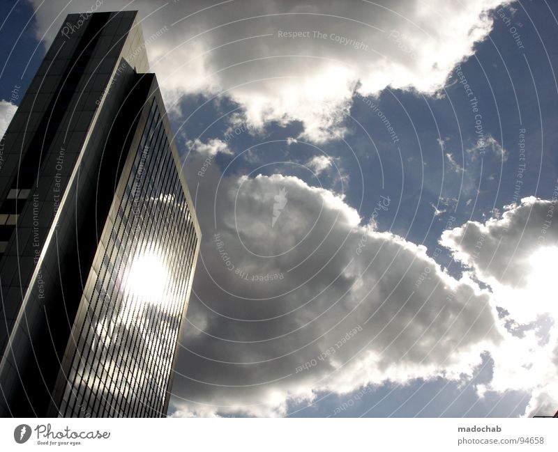 URBAN LEGEND Wolken Himmel Haus Hochhaus Gebäude glänzend Reflexion & Spiegelung beeindruckend einfach Arbeit & Erwerbstätigkeit Frankfurt am Main Götter