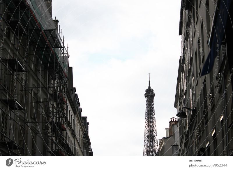 In den Straßen von Paris Tourismus Sightseeing Städtereise Architektur Stadt Hauptstadt Stadtzentrum Altstadt Haus Bauwerk Turm Tour d'Eiffel Fassade