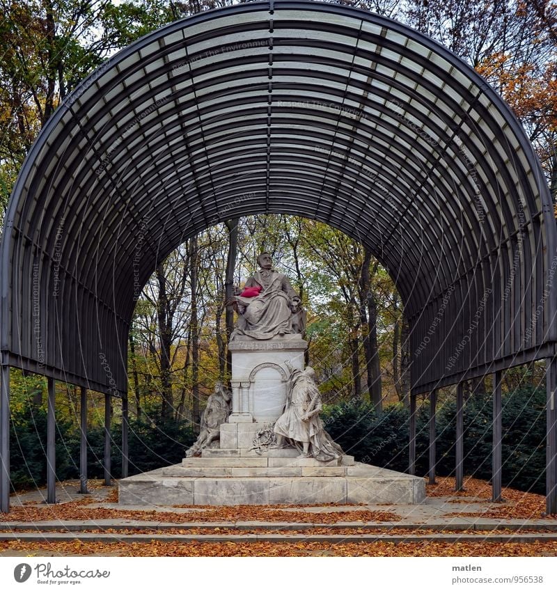 R.Wagners Kissen Kunst Skulptur Pflanze Himmel Wolken Herbst Wetter Schönes Wetter Baum Park Hauptstadt Menschenleer Treppe Wahrzeichen warten blau braun